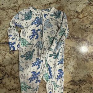 Sea Turtle Splash Zipper Footie